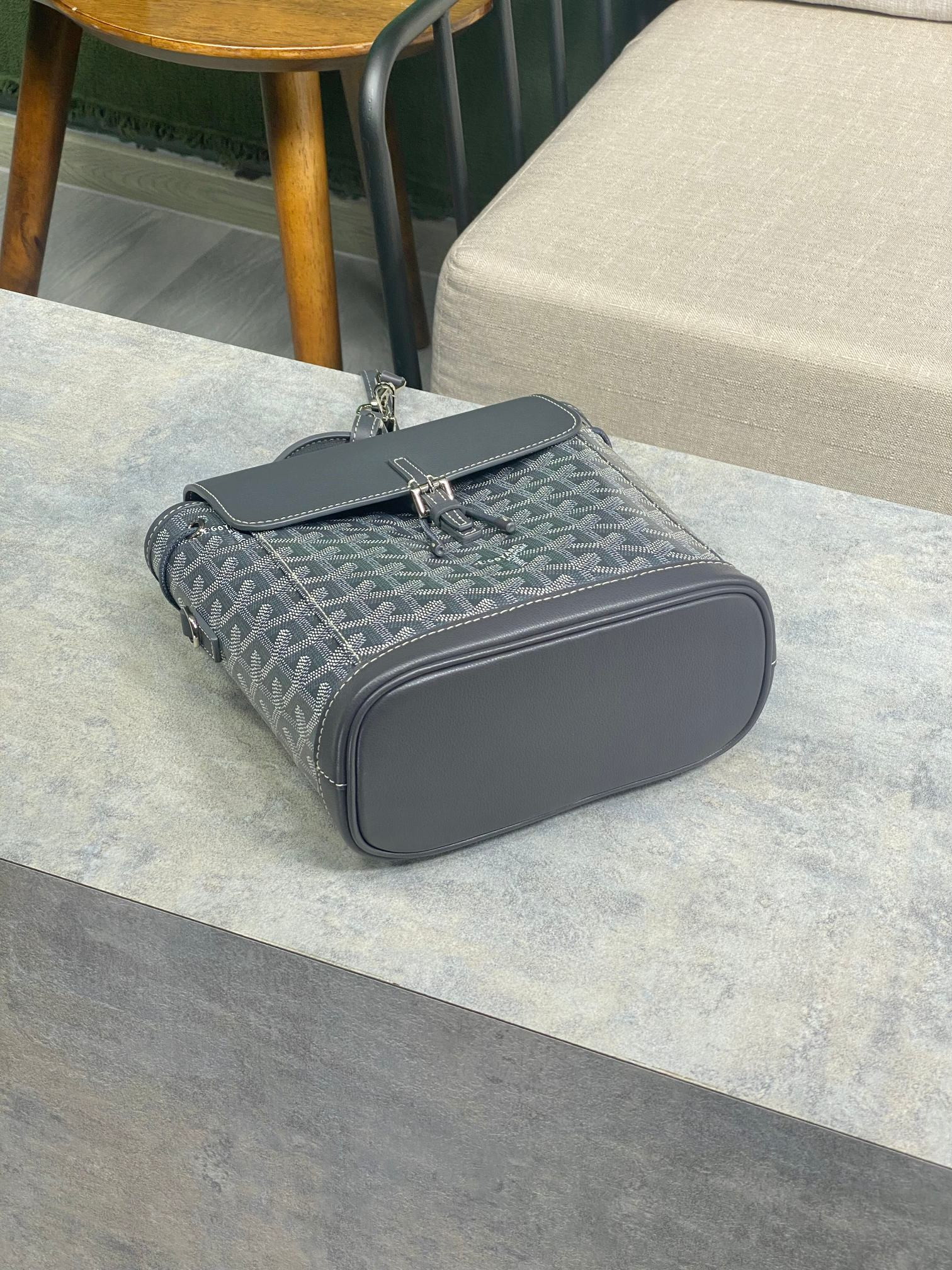 Go*ard mini alpin 23 cm x 9.5 cm x 19 cm