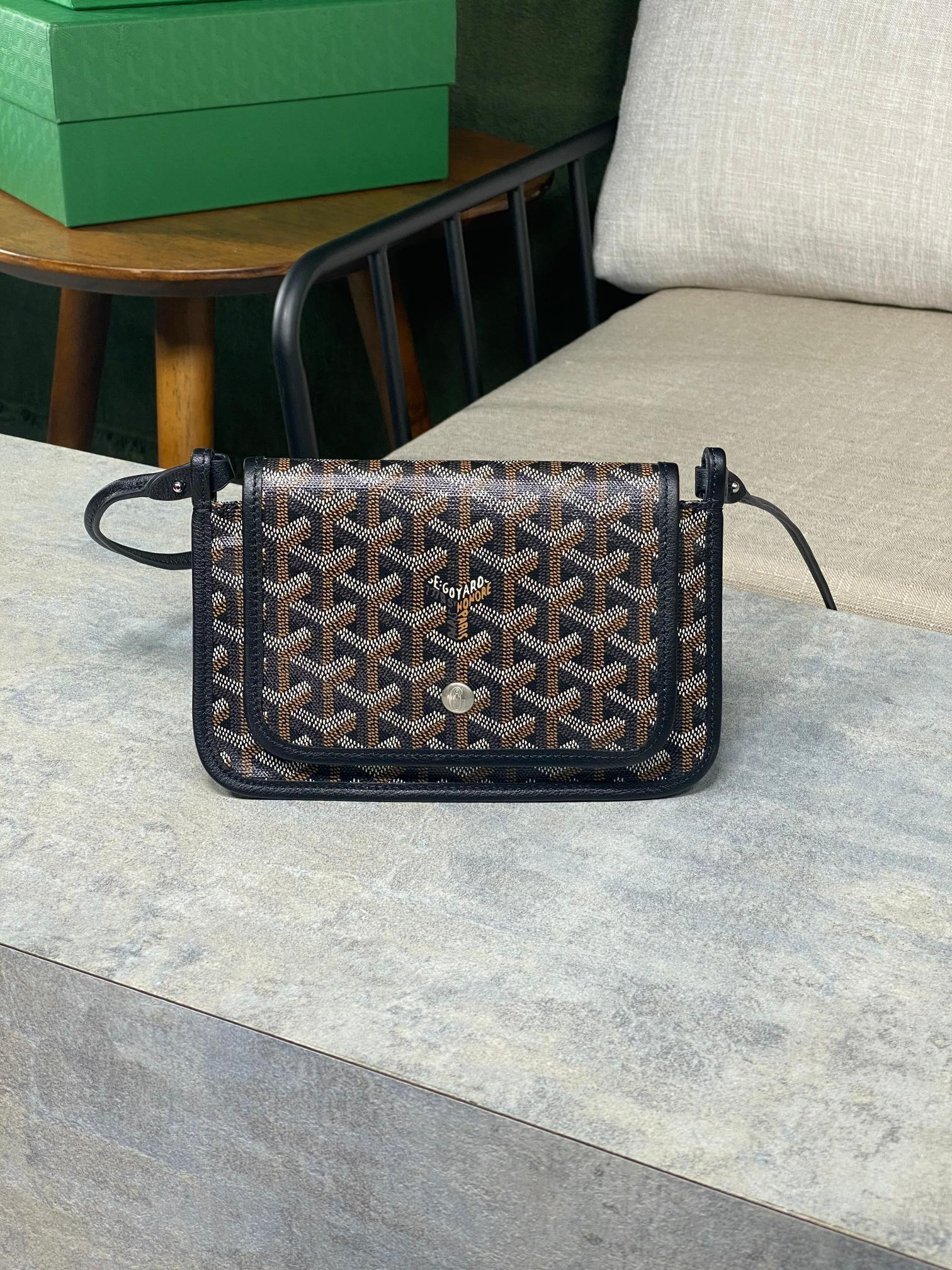 Go*ard plumet pocket wallet 21x14x2.5cm