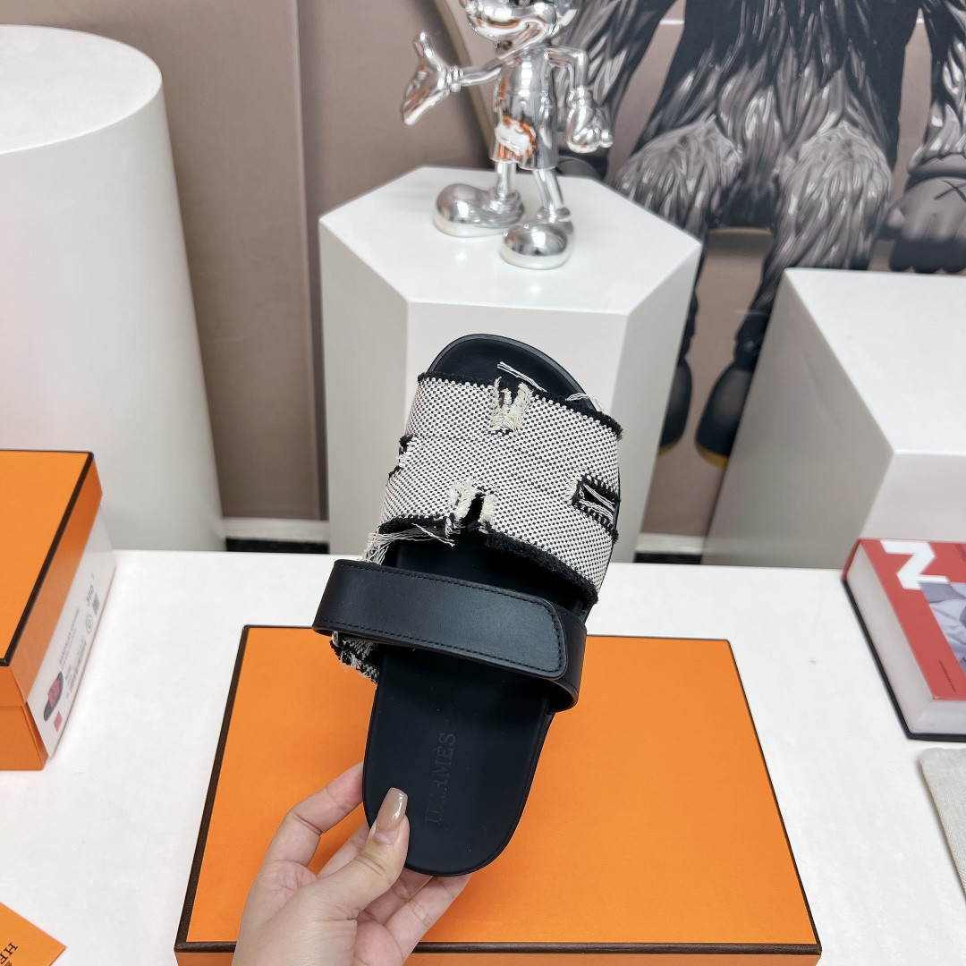 ua H**me5 chypre sandal