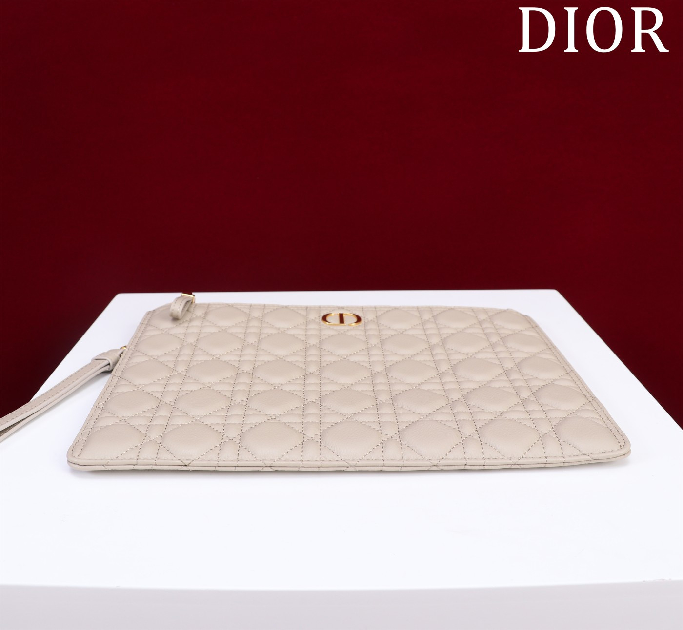 large D*or caro daily pouch 30 x 21.5 cm