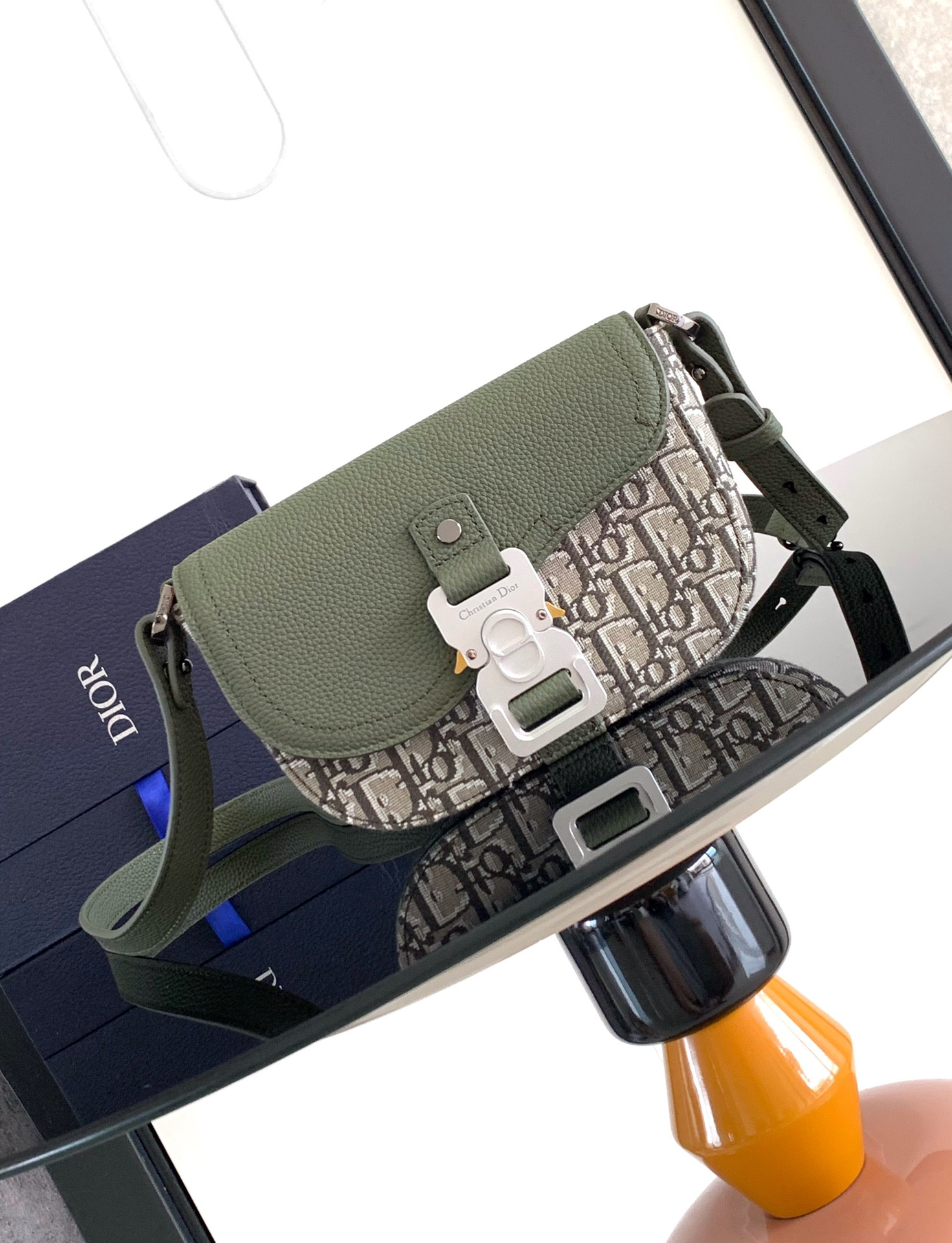 D*or saddle messenger bag 24 x 16.5 x 5.5 cm