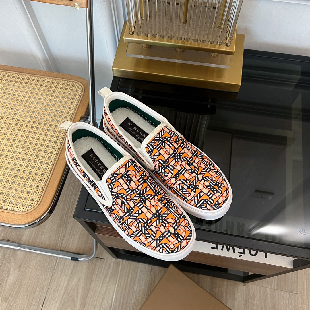 ua B**rry slip on sneakers