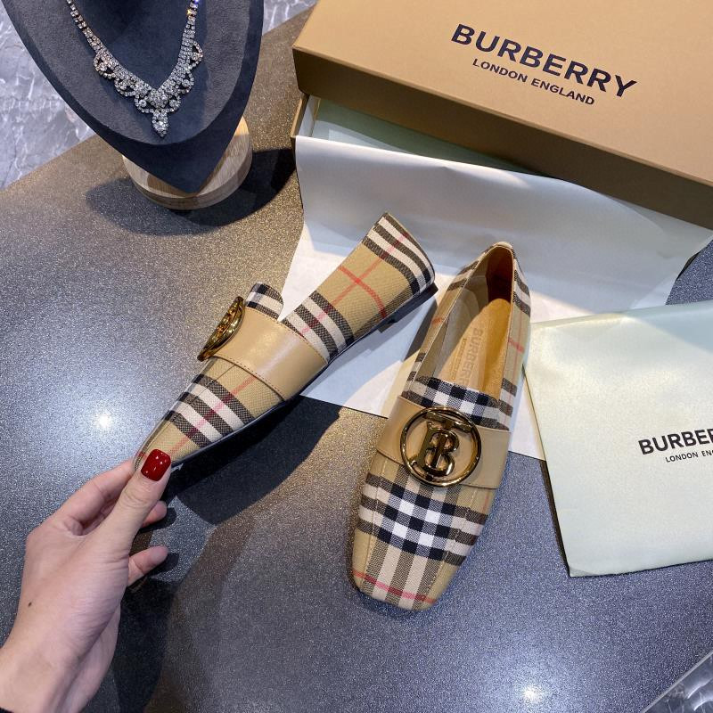 ua B**rry check loafers