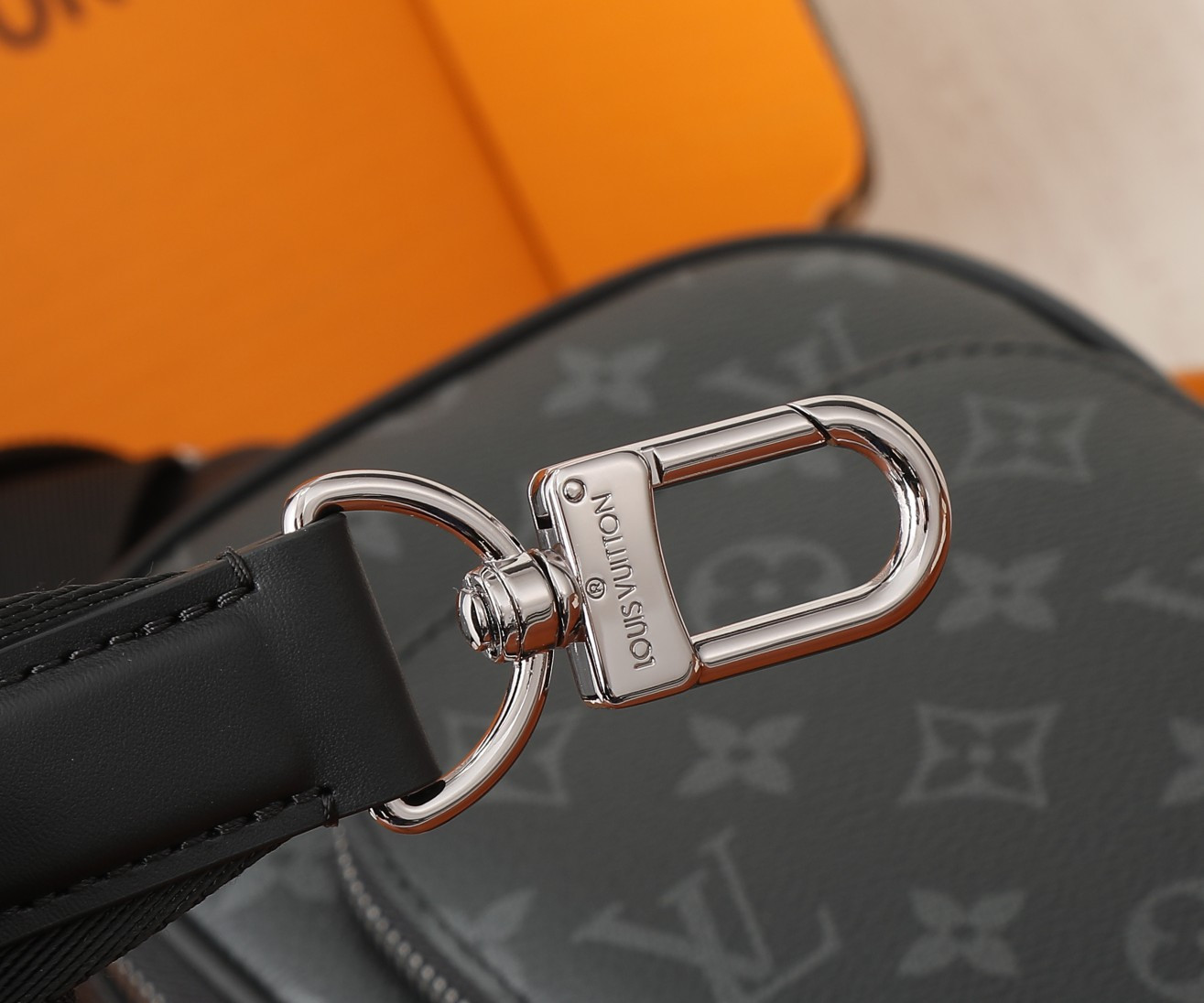 LV Avenue Slingbag PM M47137 6.3 x 13 x 2.2 inches