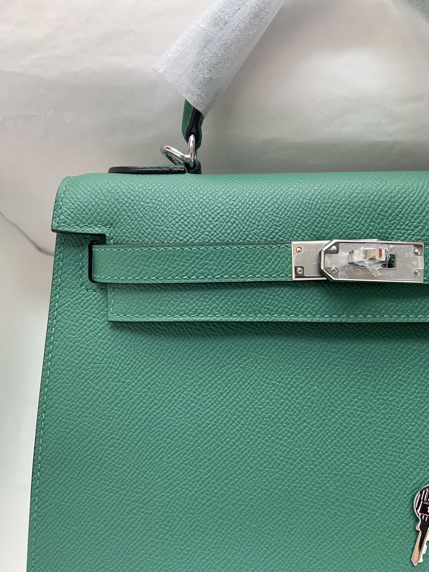 HERMÈS Kelly Silver-tone Hardware 25 28