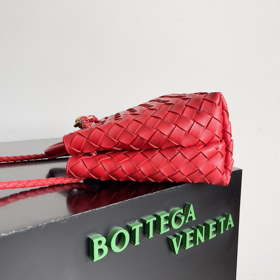 bo*te*ga Ve*ne*ta small andiamo 25x22x10.5cm