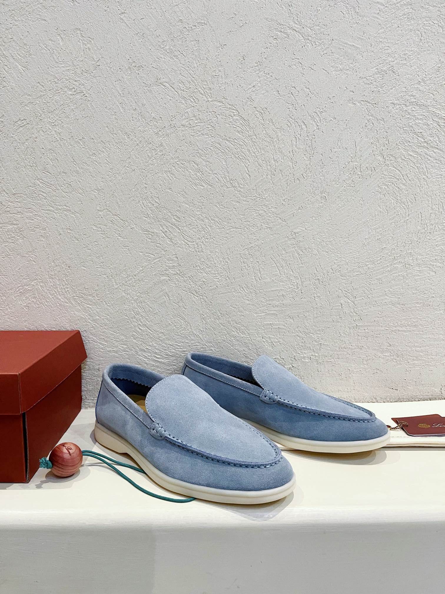 ua L**o p*ana summer walk loafers