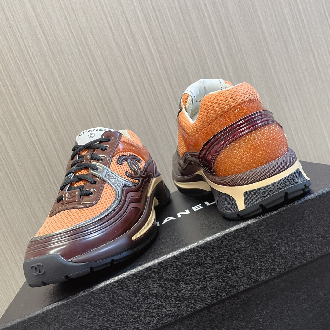 ua Ch*el sneaker