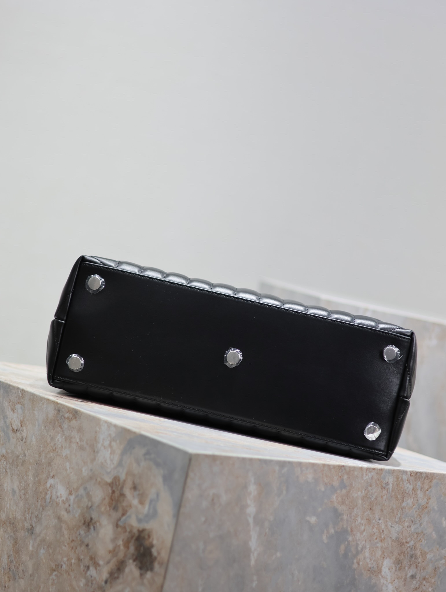 Y*L loulou 36×27×14cm