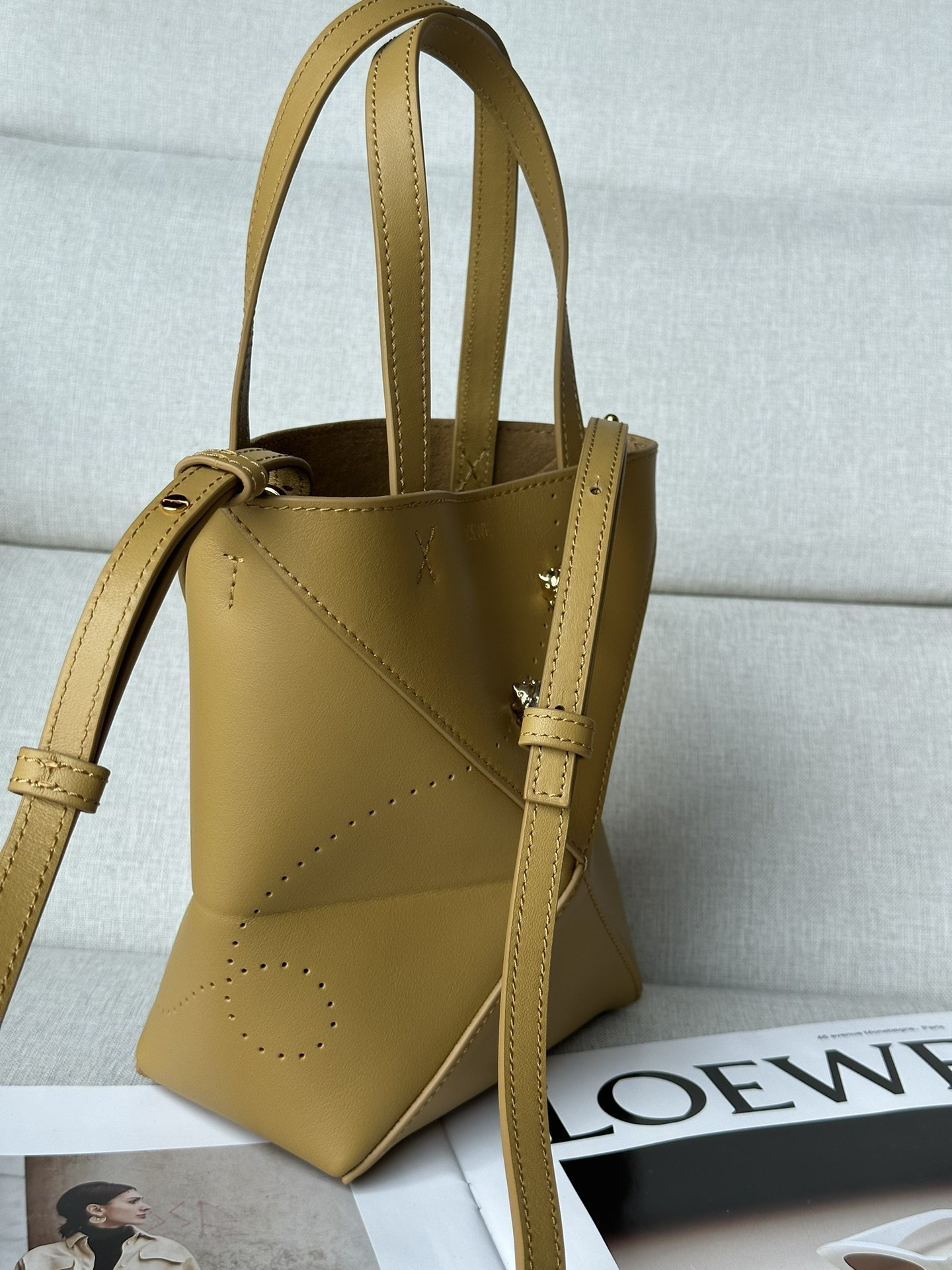 L0ew* mini puzzle fold tote in shiny calfskin 16.5x9.5x20cm