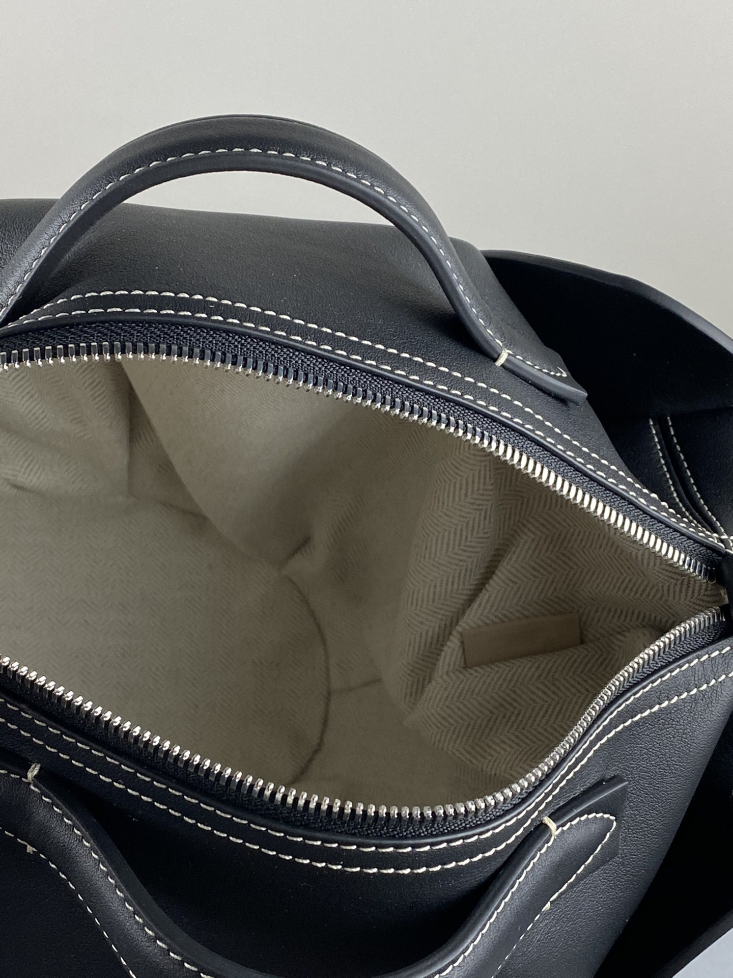 L0ew* large elephant bag 36x26.5x22cm