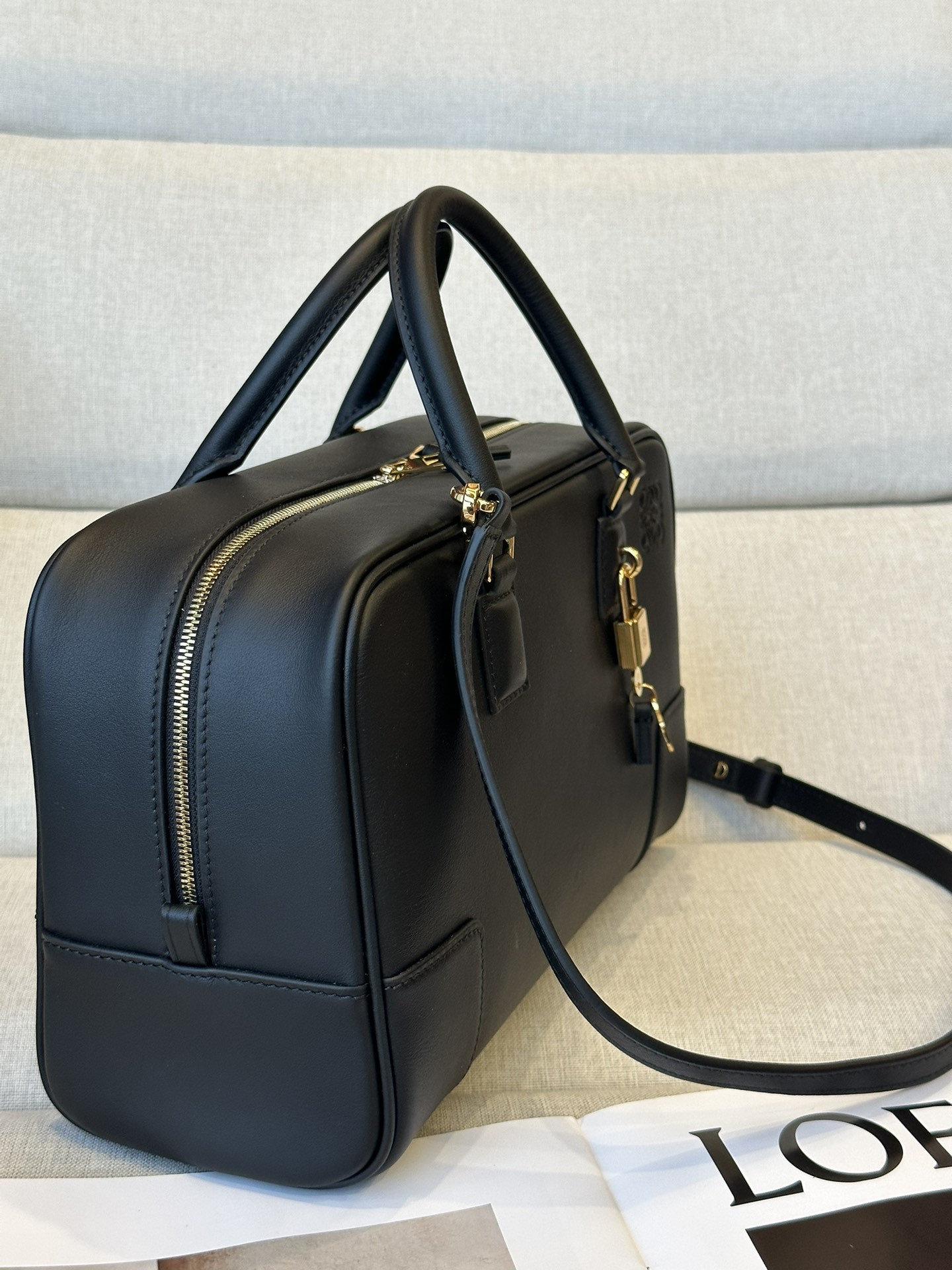 L0ew* amazona 28 bag in nappa calfskin 28x18x11cm