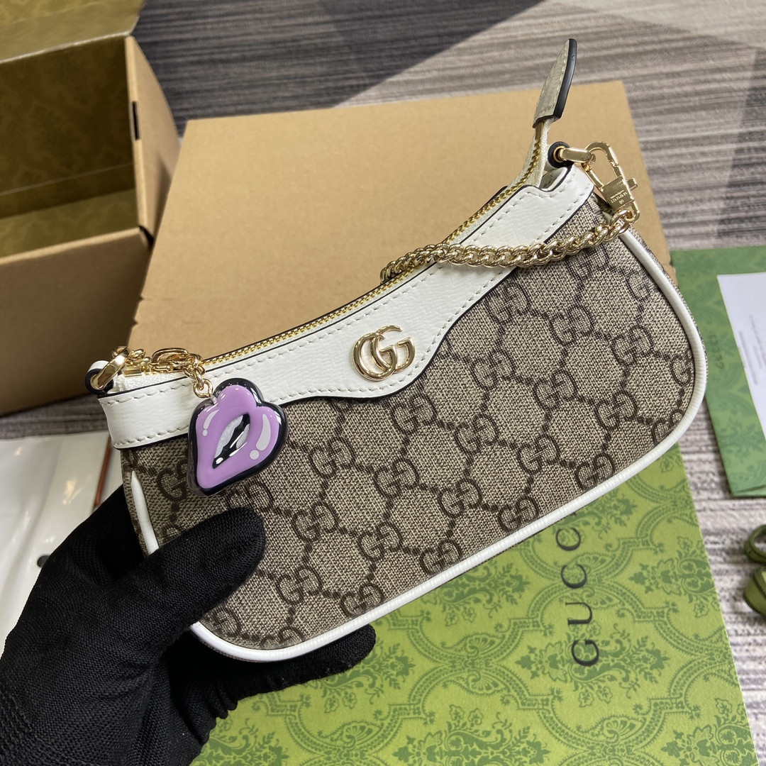 G*u*i  x hattie stewart  bag  10 x 19 x 3 cm