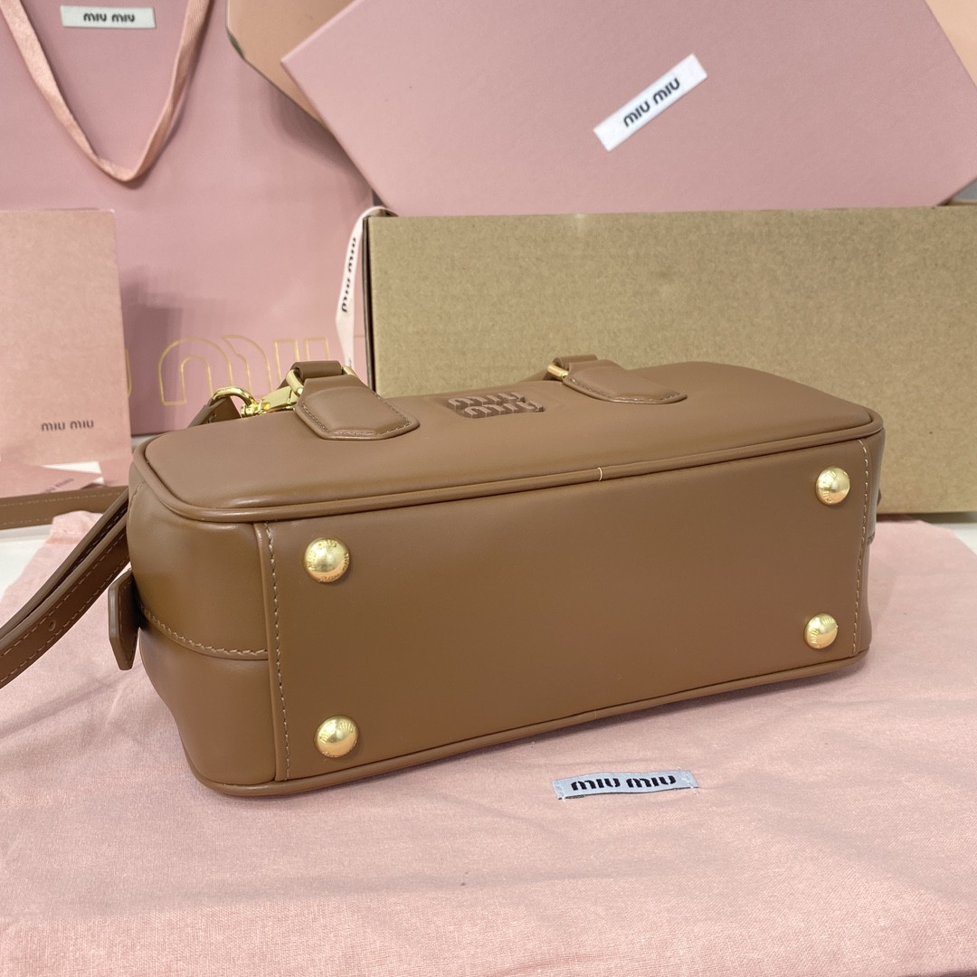 Miu Miu Arcadie leather bag 10.5x22x7.5cm