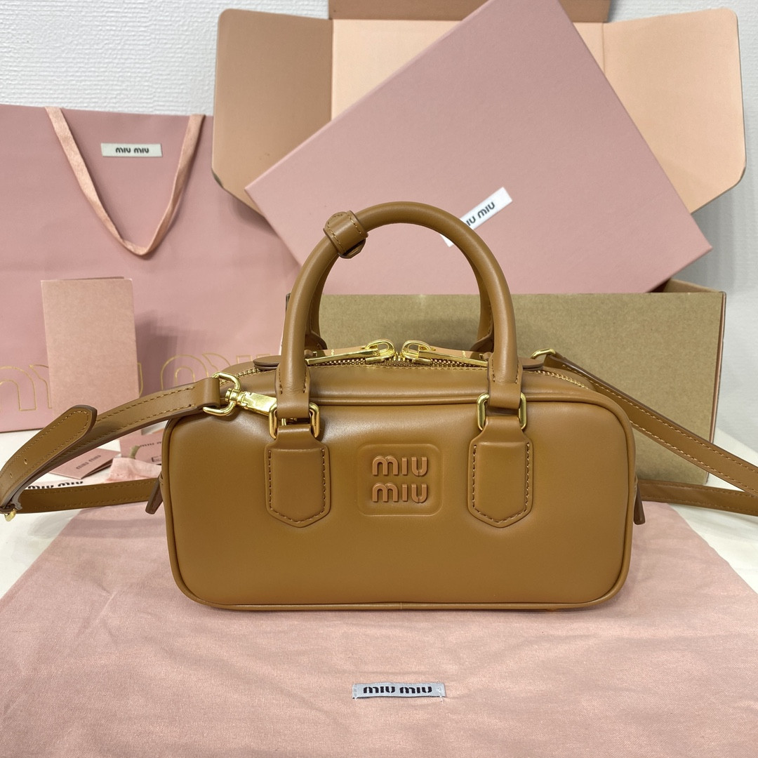 Miu Miu Arcadie leather bag 10.5x22x7.5cm