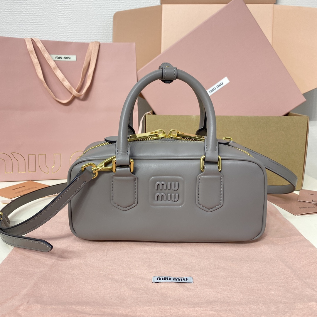 Miu Miu Arcadie leather bag 10.5x22x7.5cm