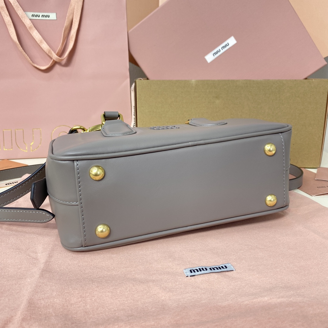 Miu Miu Arcadie leather bag 10.5x22x7.5cm
