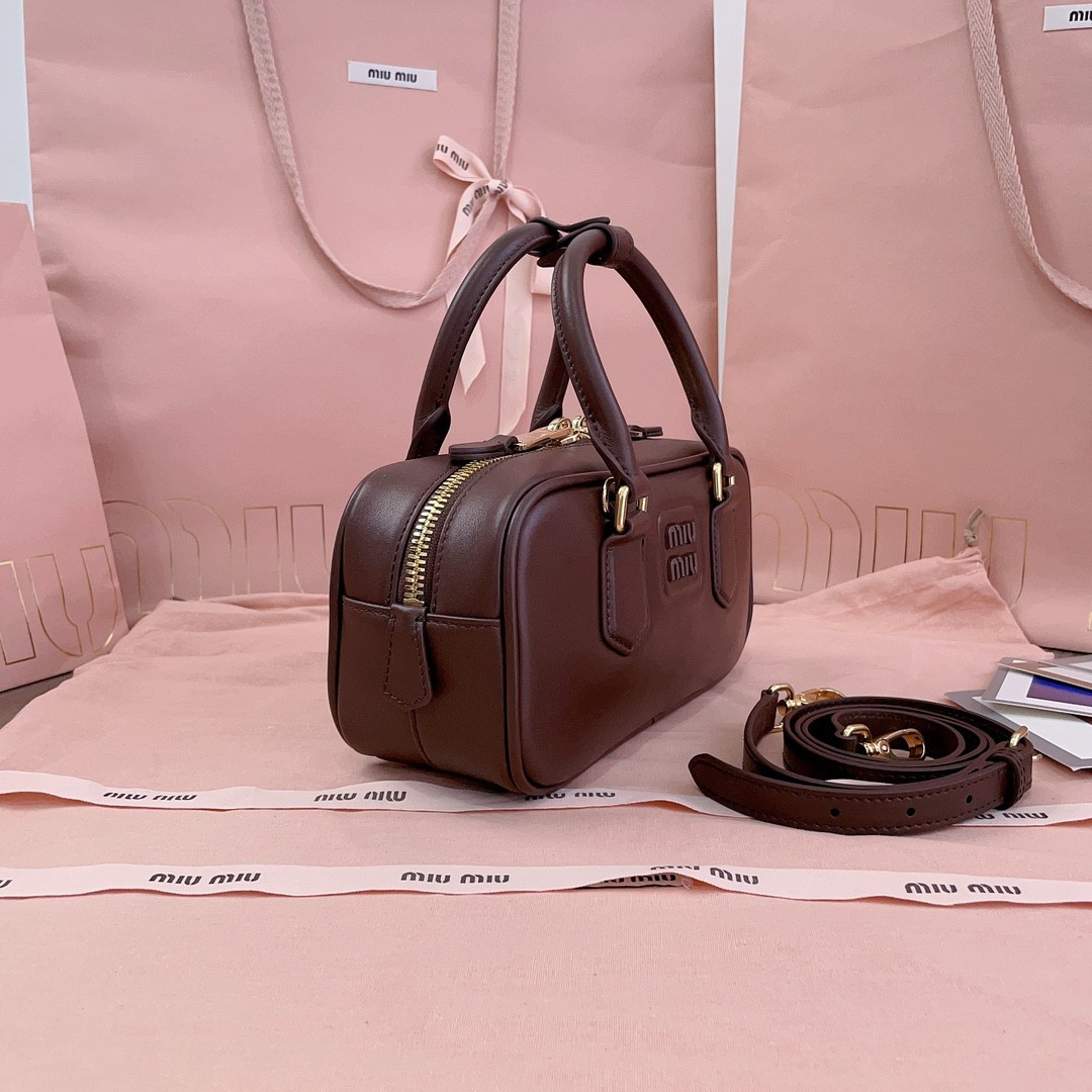 Miu Miu Arcadie leather bag 10.5x22x7.5cm