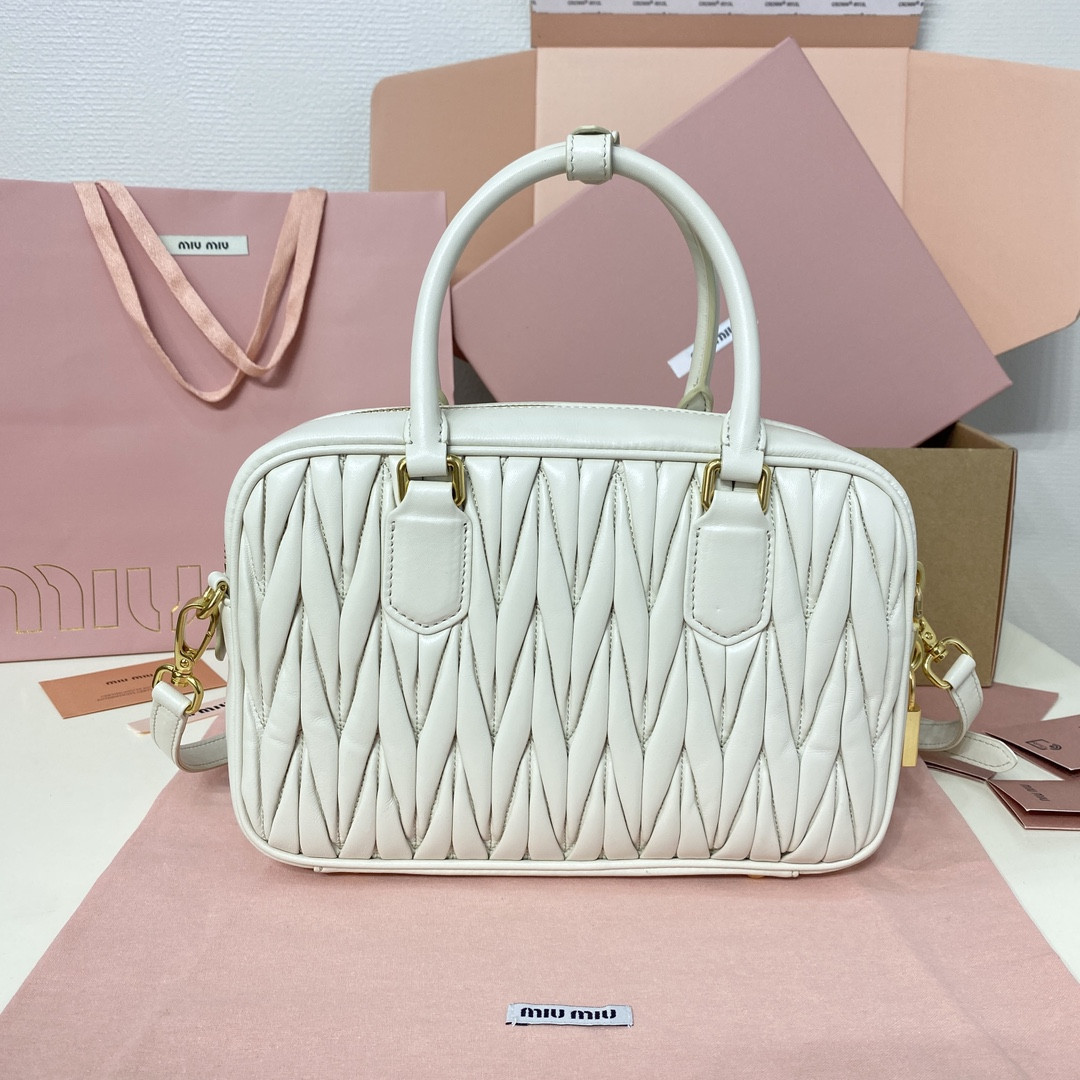 Miu Miu Arcadie matelassé nappa leather bag 24X16X7.5cm