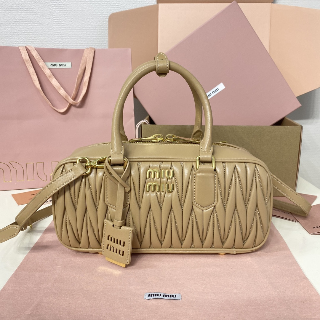 Miu Miu Arcadie matelassé nappa leather bag 12x27x9cm
