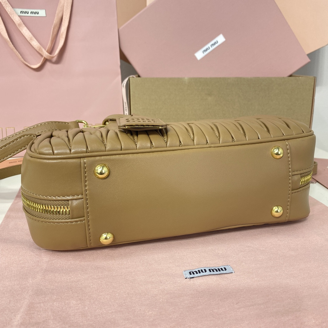 Miu Miu Arcadie matelassé nappa leather bag 12x27x9cm