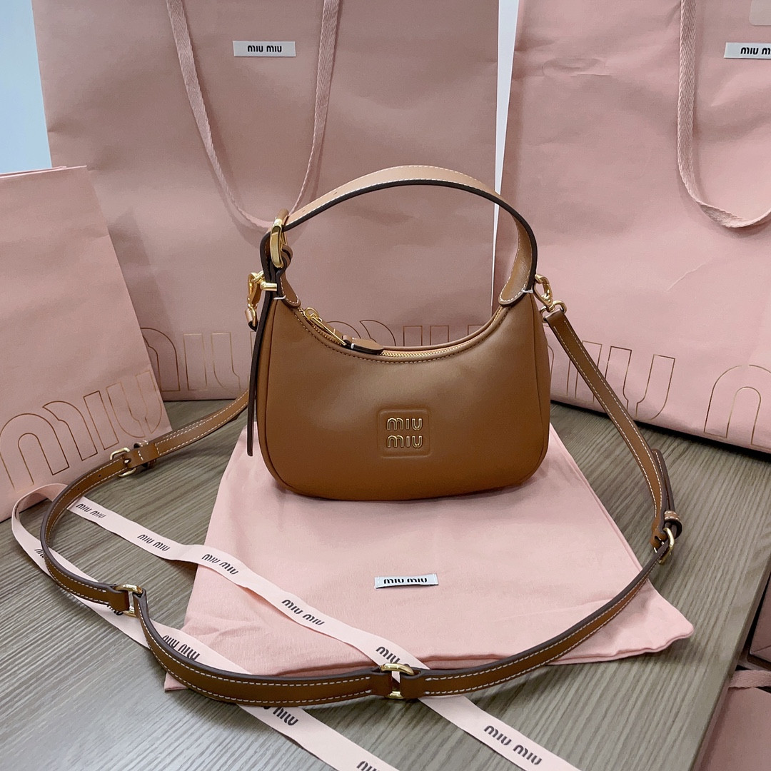 Miu Miu hobo bag 20X17X6Cm