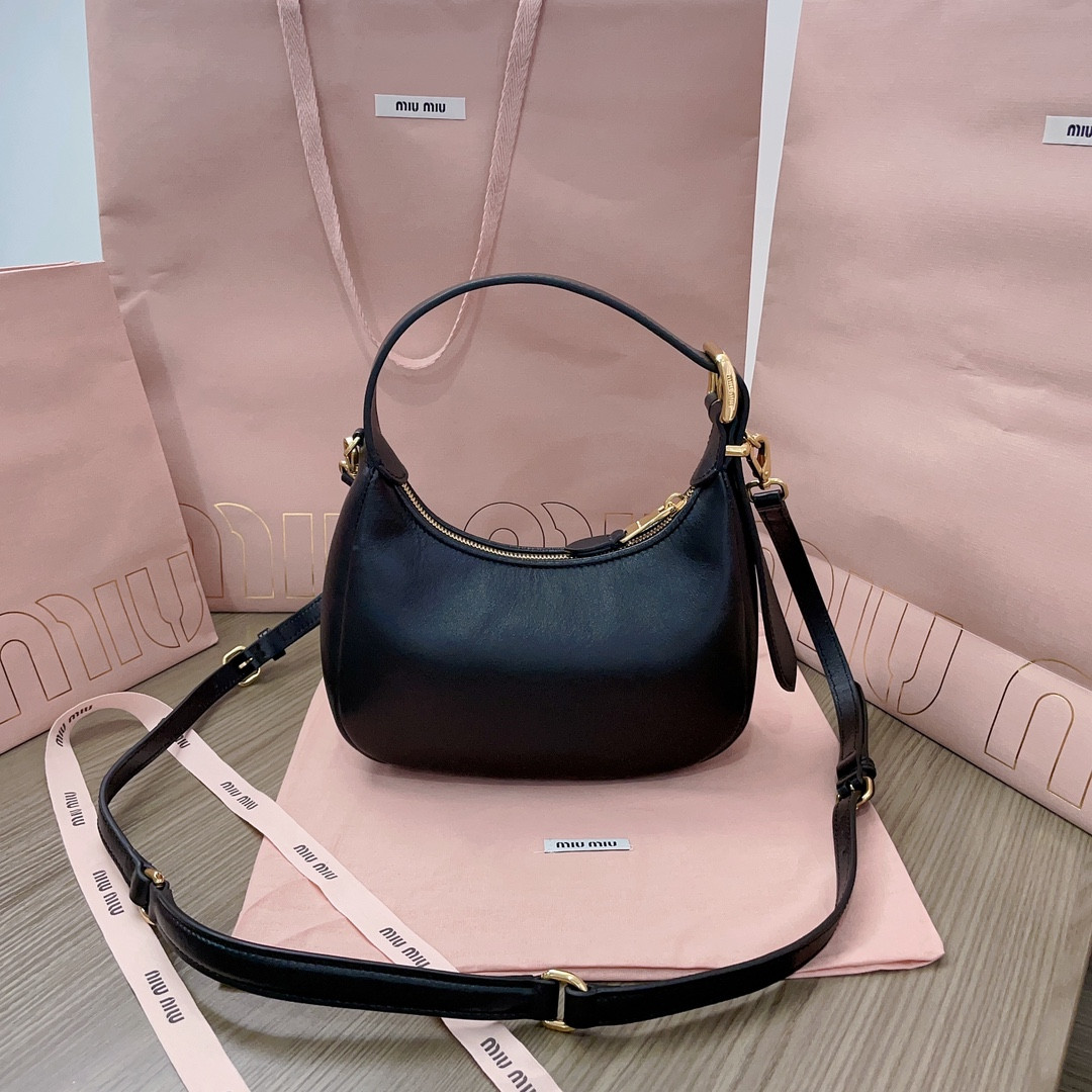 Miu Miu hobo bag 20X17X6Cm