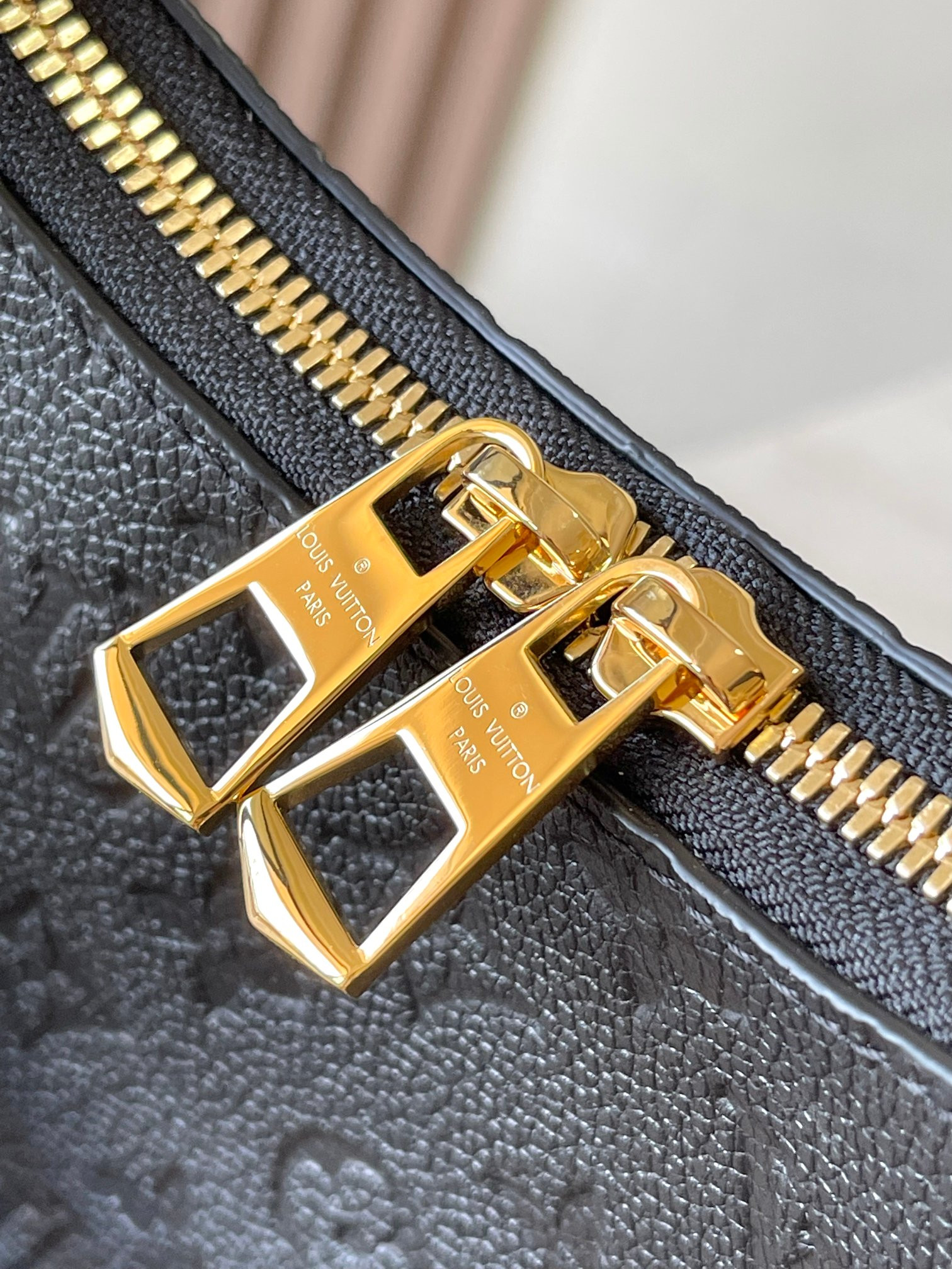 LV Boulogne M12930 29x16x9.5cm