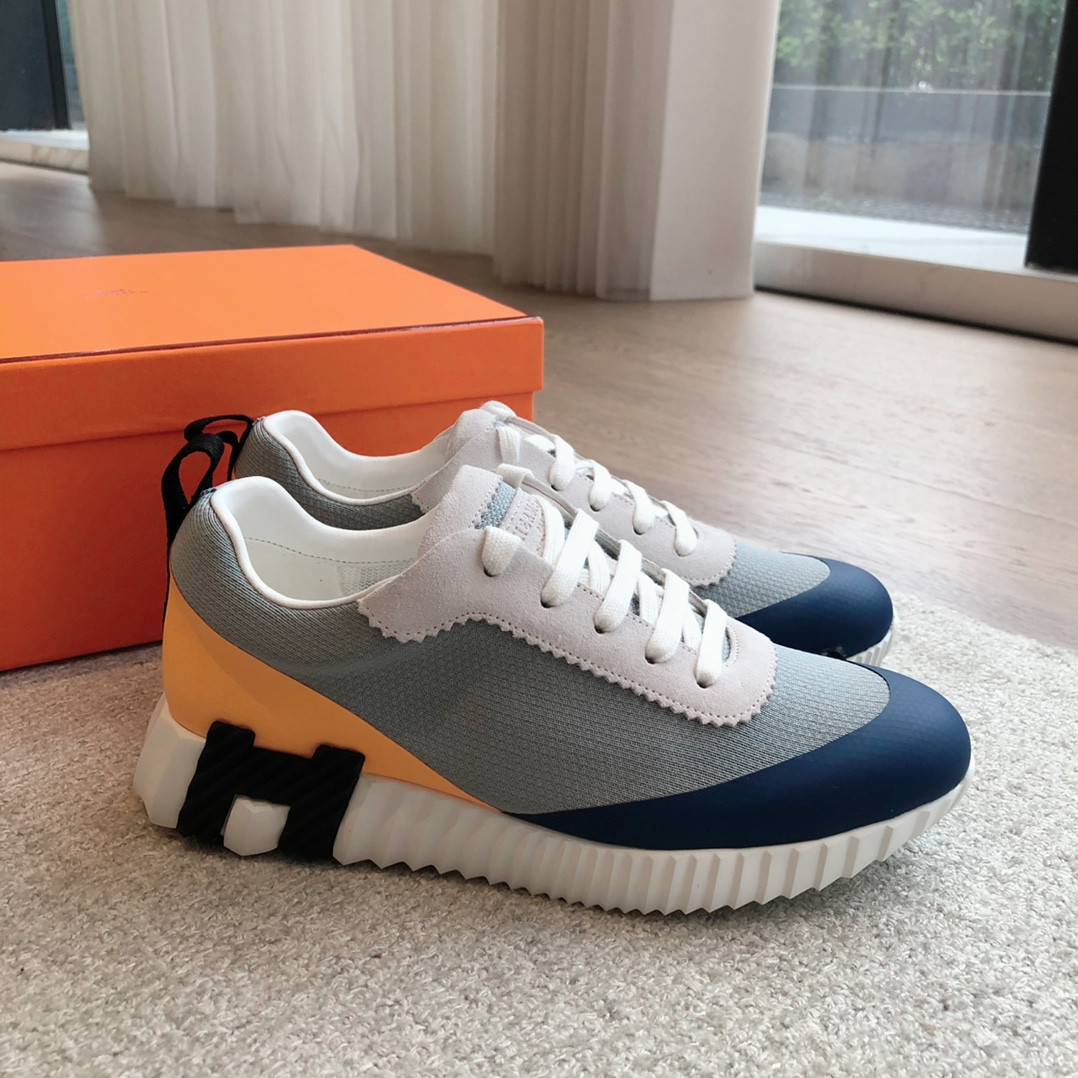 ua H**me5 bouncing sneaker