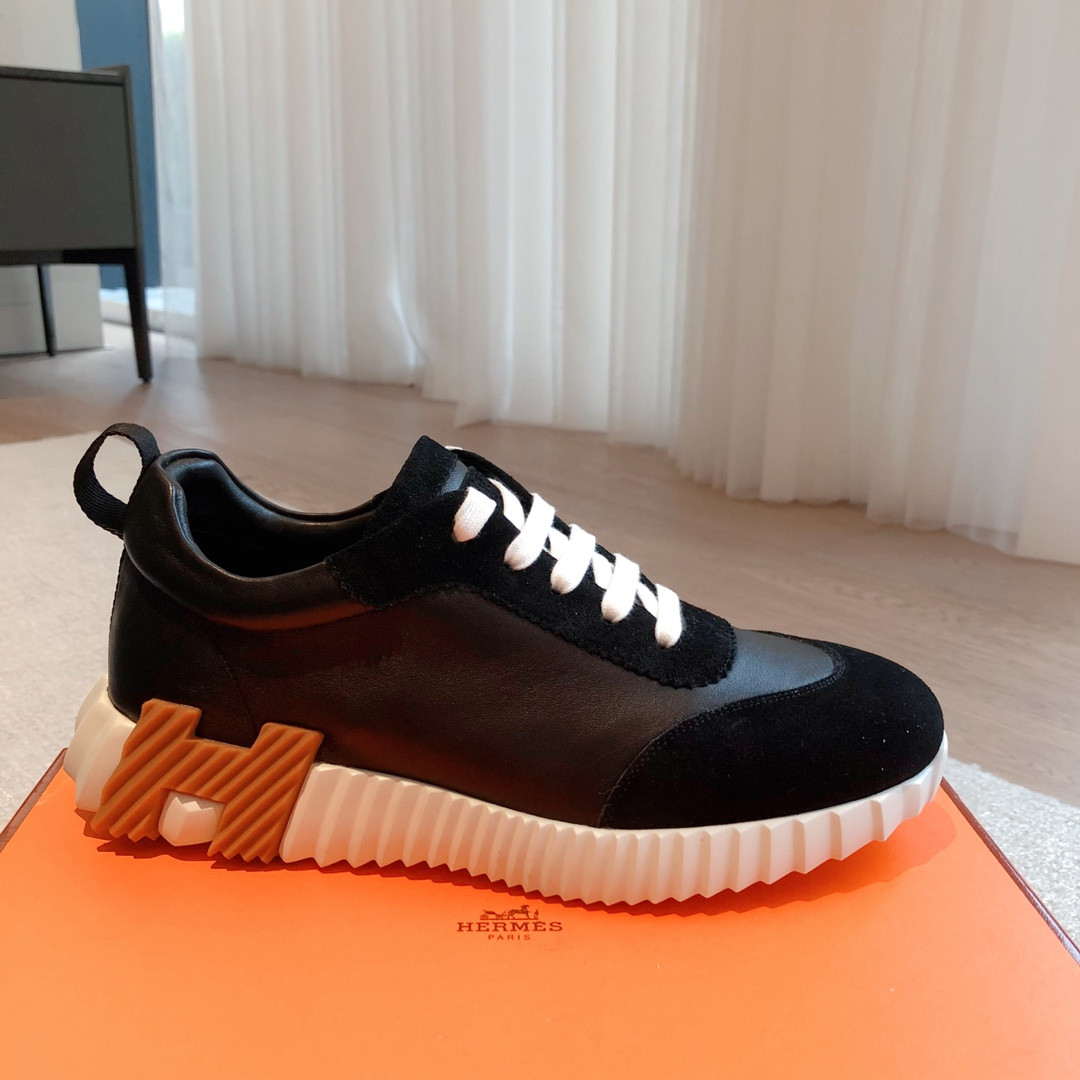 ua H**me5 bouncing sneaker
