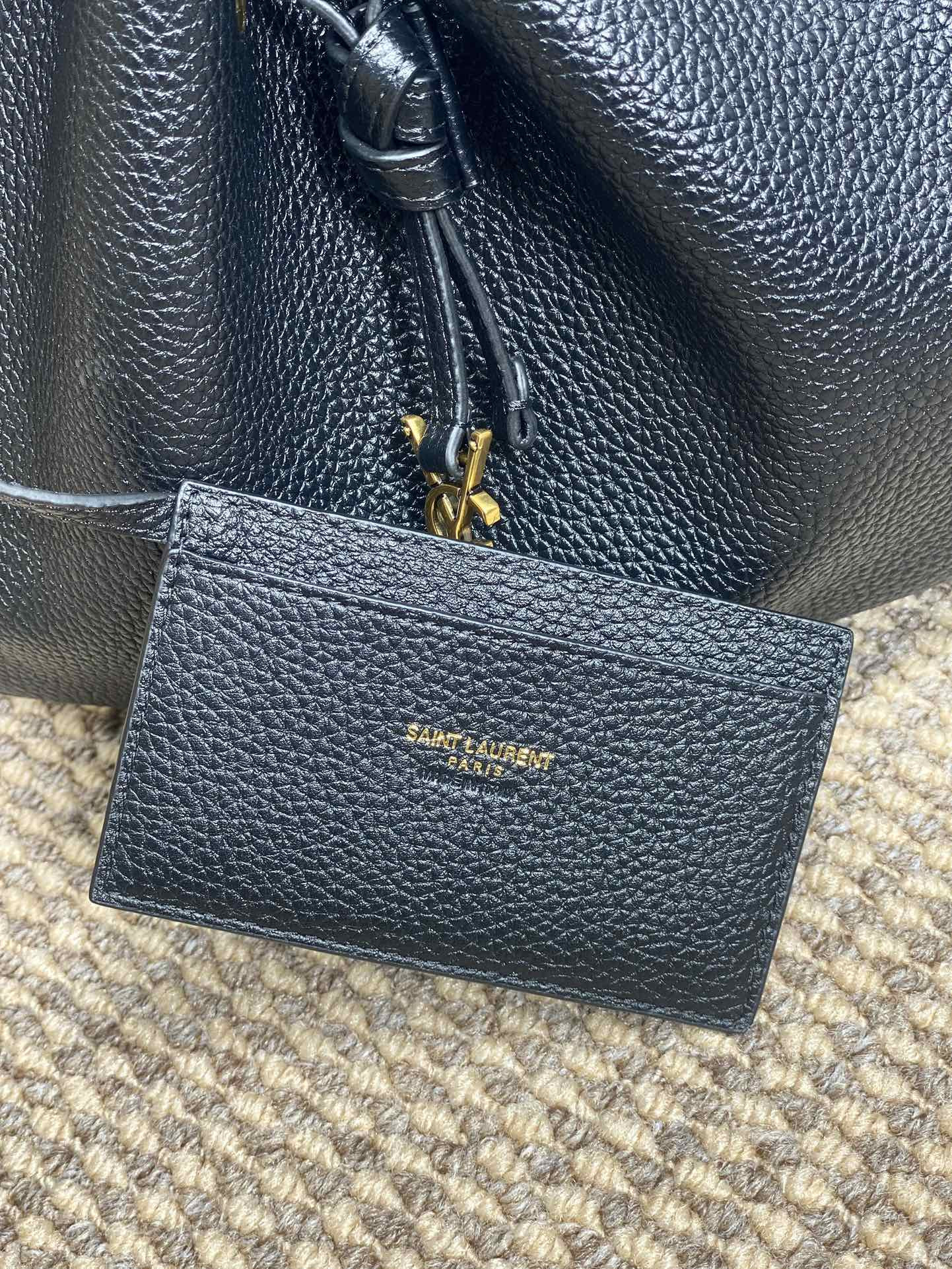 Y*L paris vii small hobo in grained leather 30x25x3cm