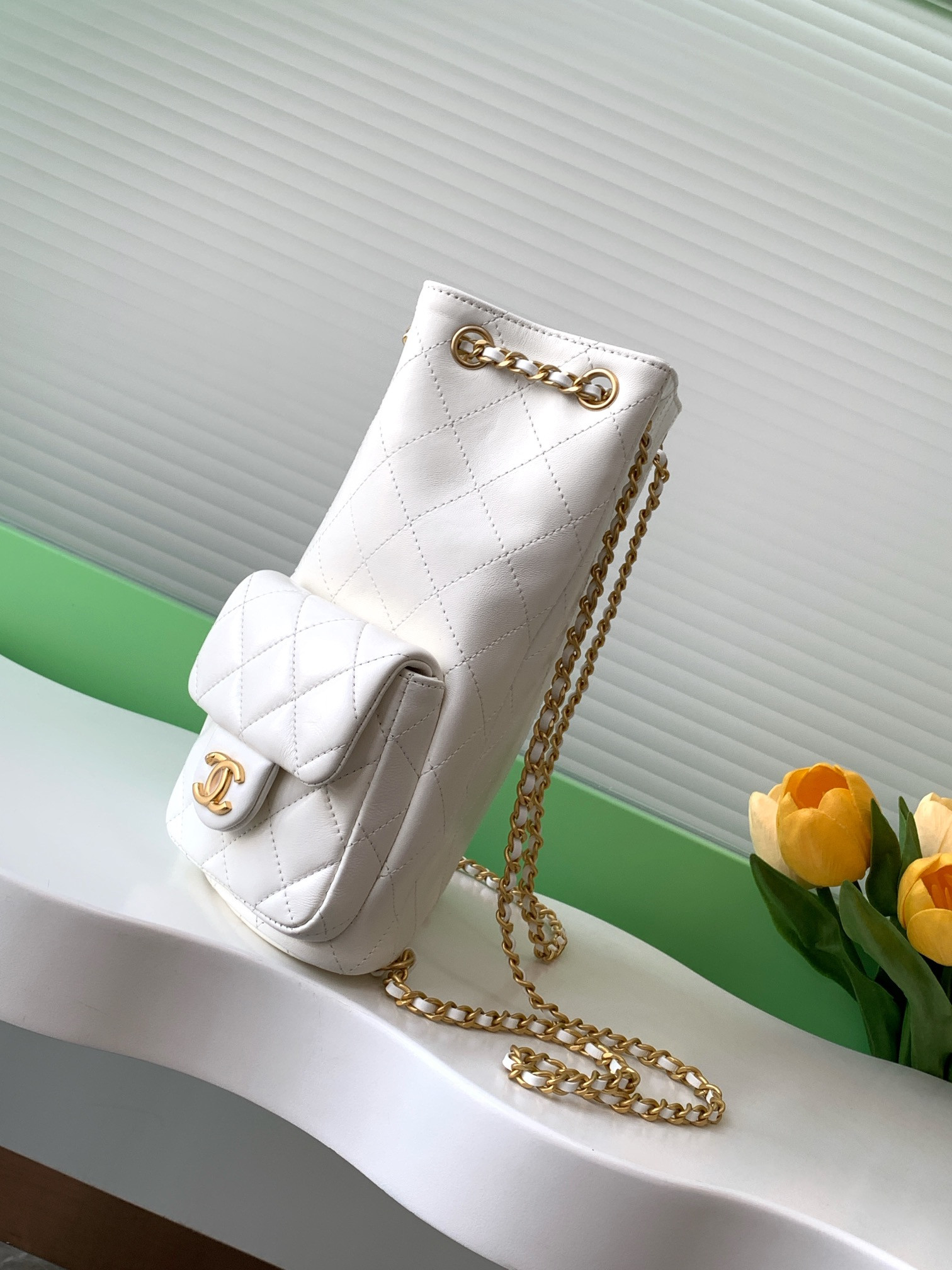 Ch*el backpack shiny lambskin 24.5x18x8cm