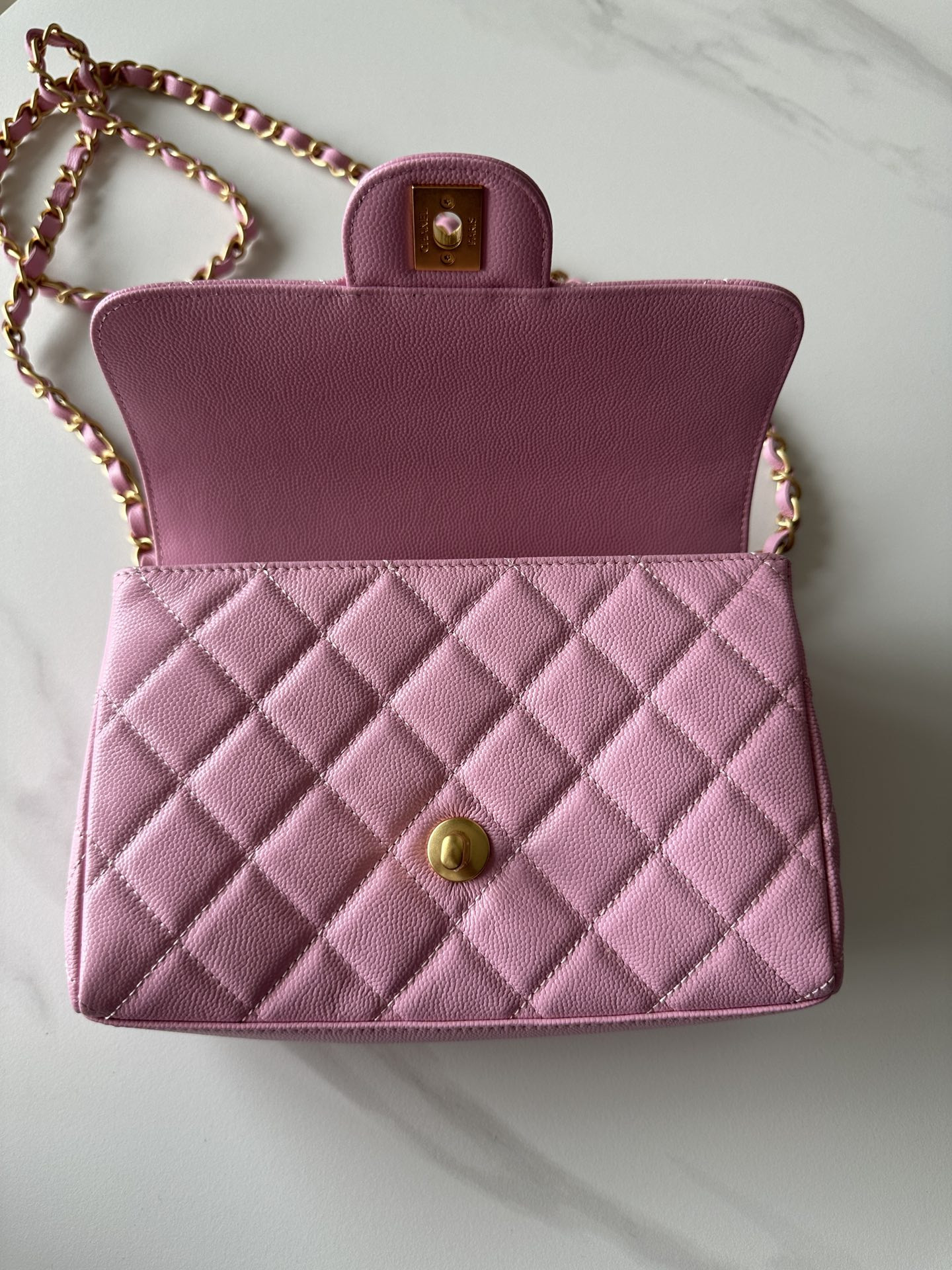 Ch*el small flap 22 x14.5 x7cm
