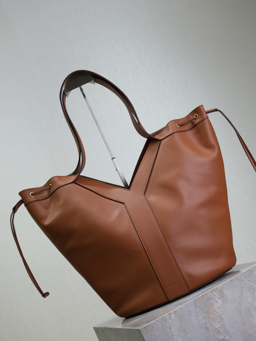 Y*L y large hobo (leather) 35 x 25 x 15 cm