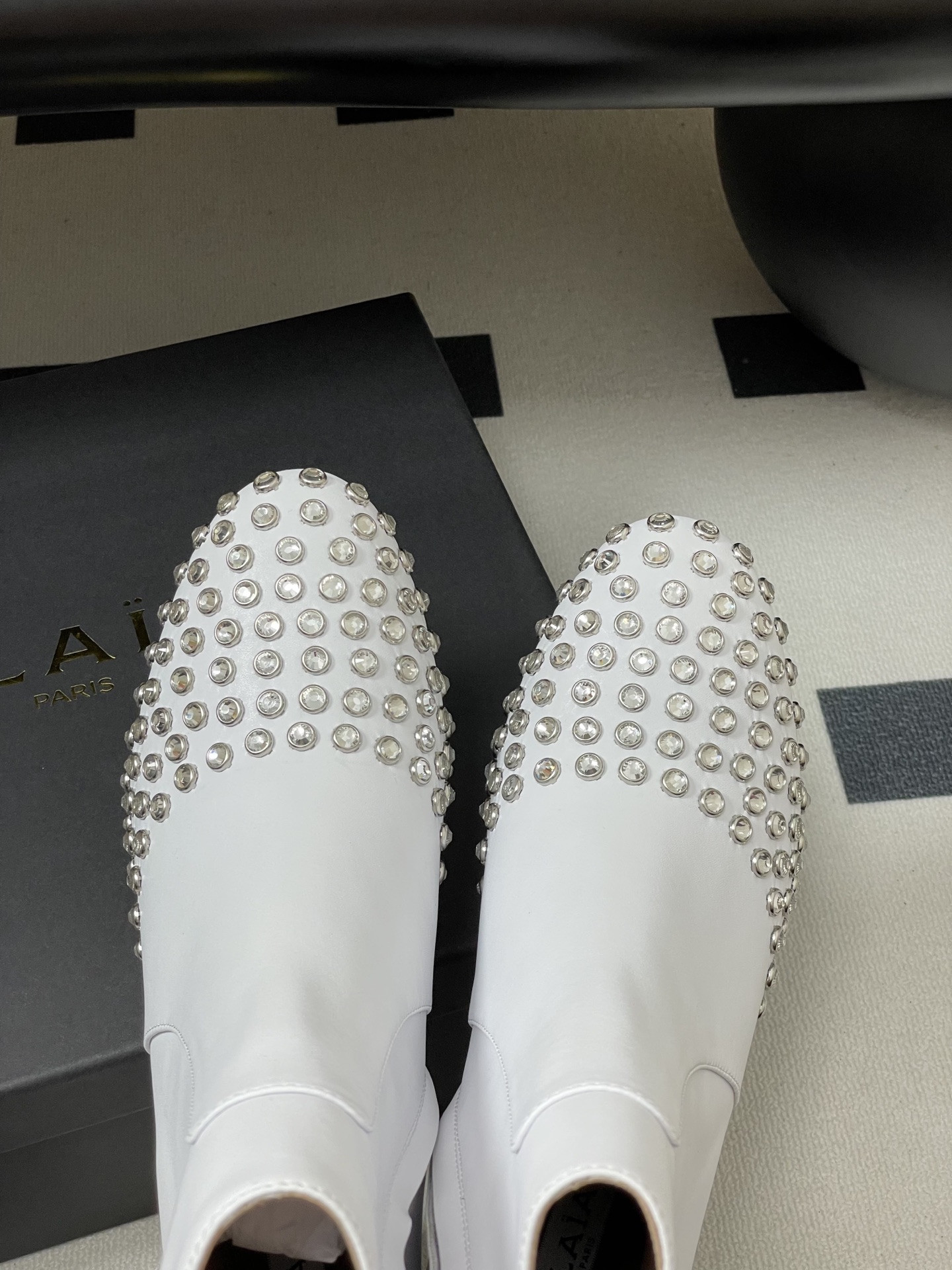 ua alaia crystal Di*m*nd boots 5.5cm heel(customized size 7-10 days production time)