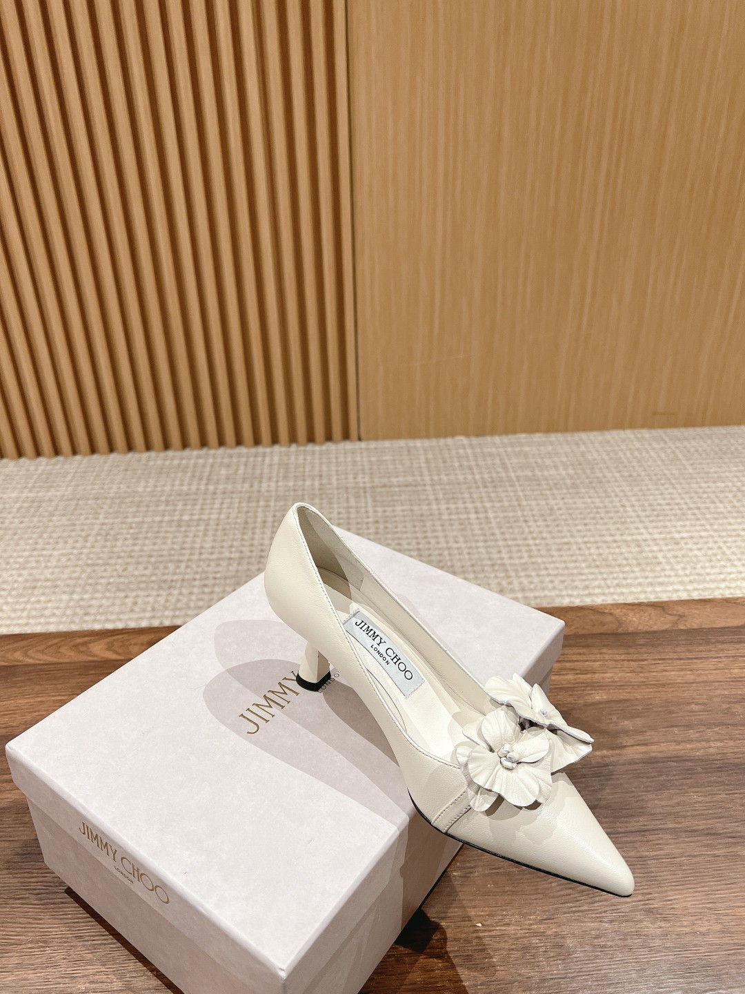 ua Ji*y Ch* rosalia flowers pumps 6.5cm