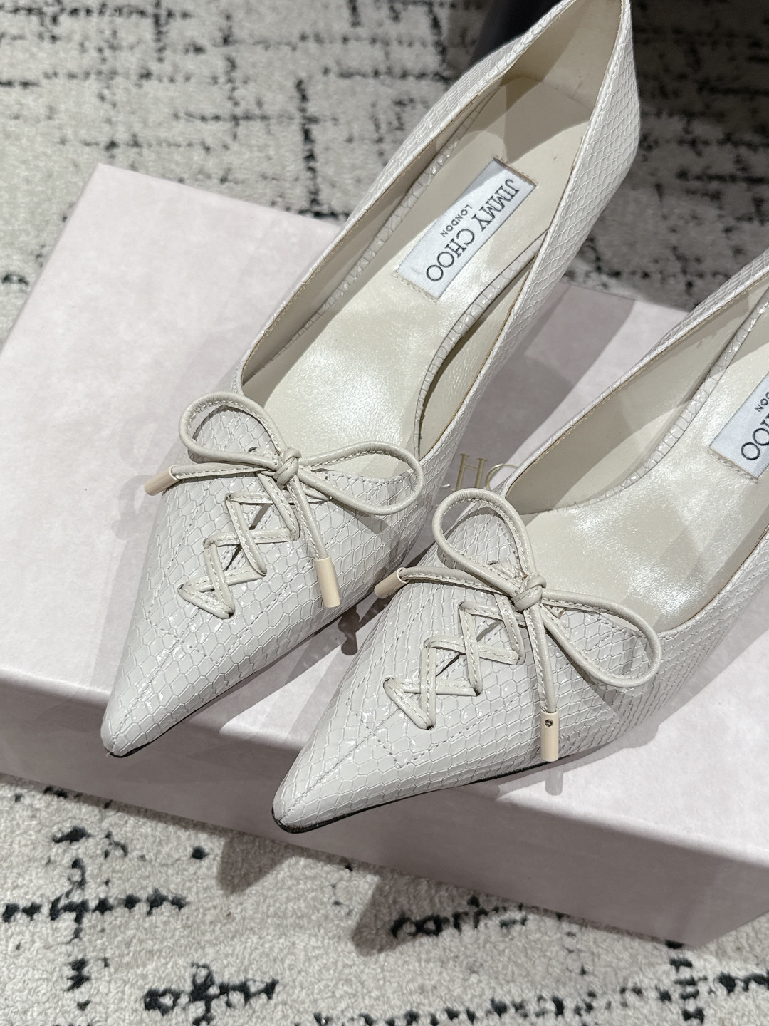 ua Ji*y Ch* scarlett pumps 5cm