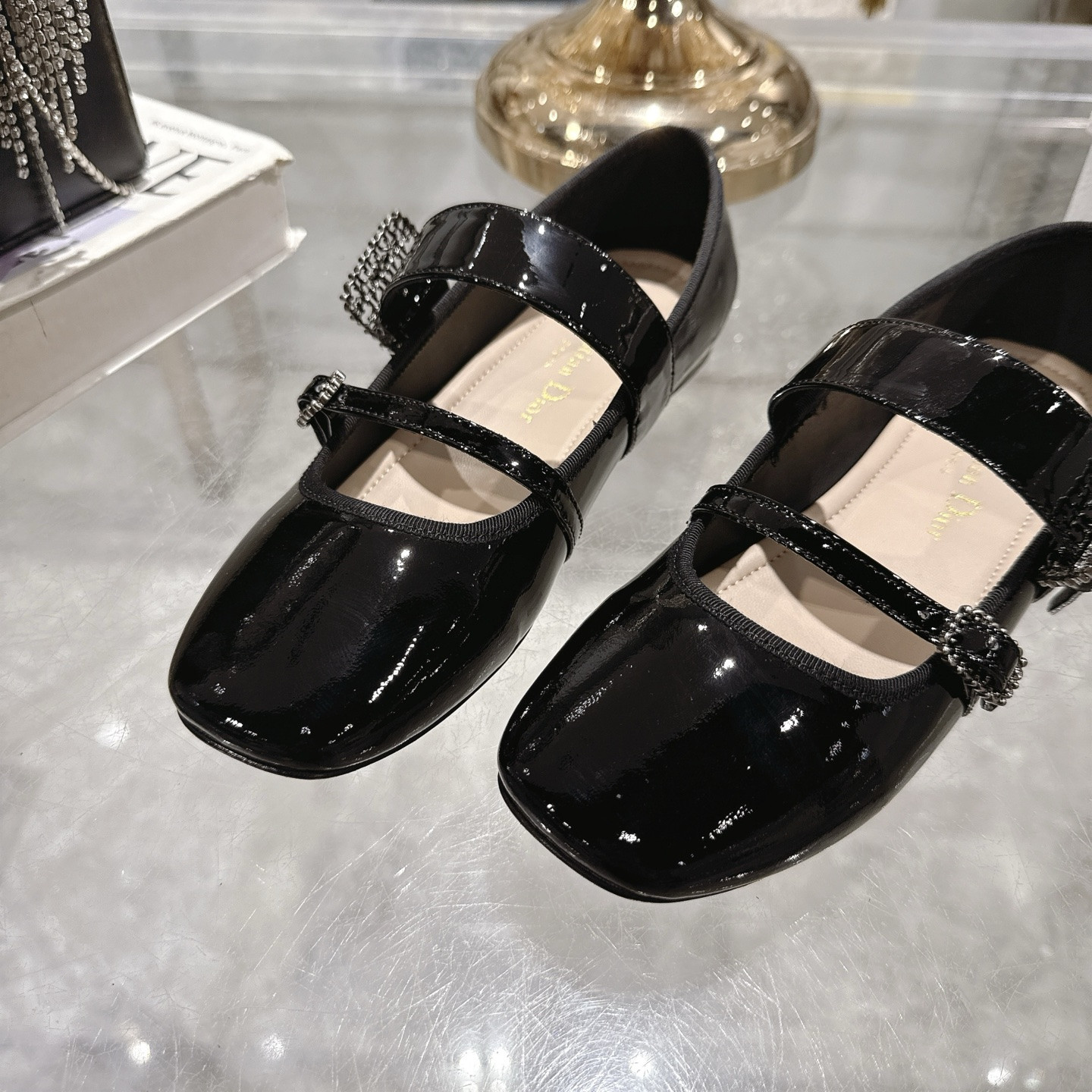 ua D*or d-romance ballet flat