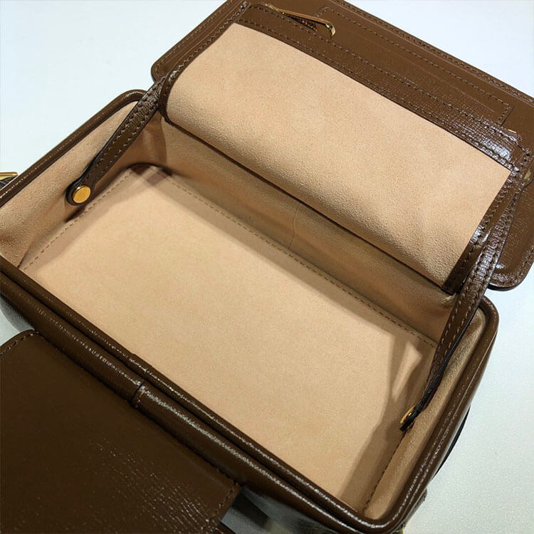 G*u*i gg mini bag with clasp closure
